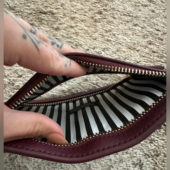 NWT: Hudson + Bleecker Travel Passport & Currency Holder - Picture 5 of 7